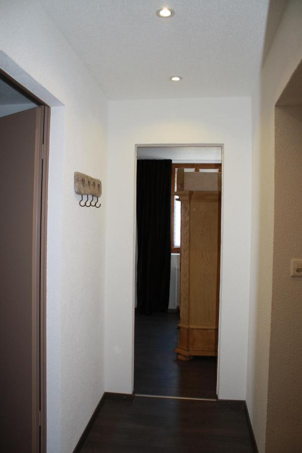 מונטיי Hotel De La Gare מראה חיצוני תמונה