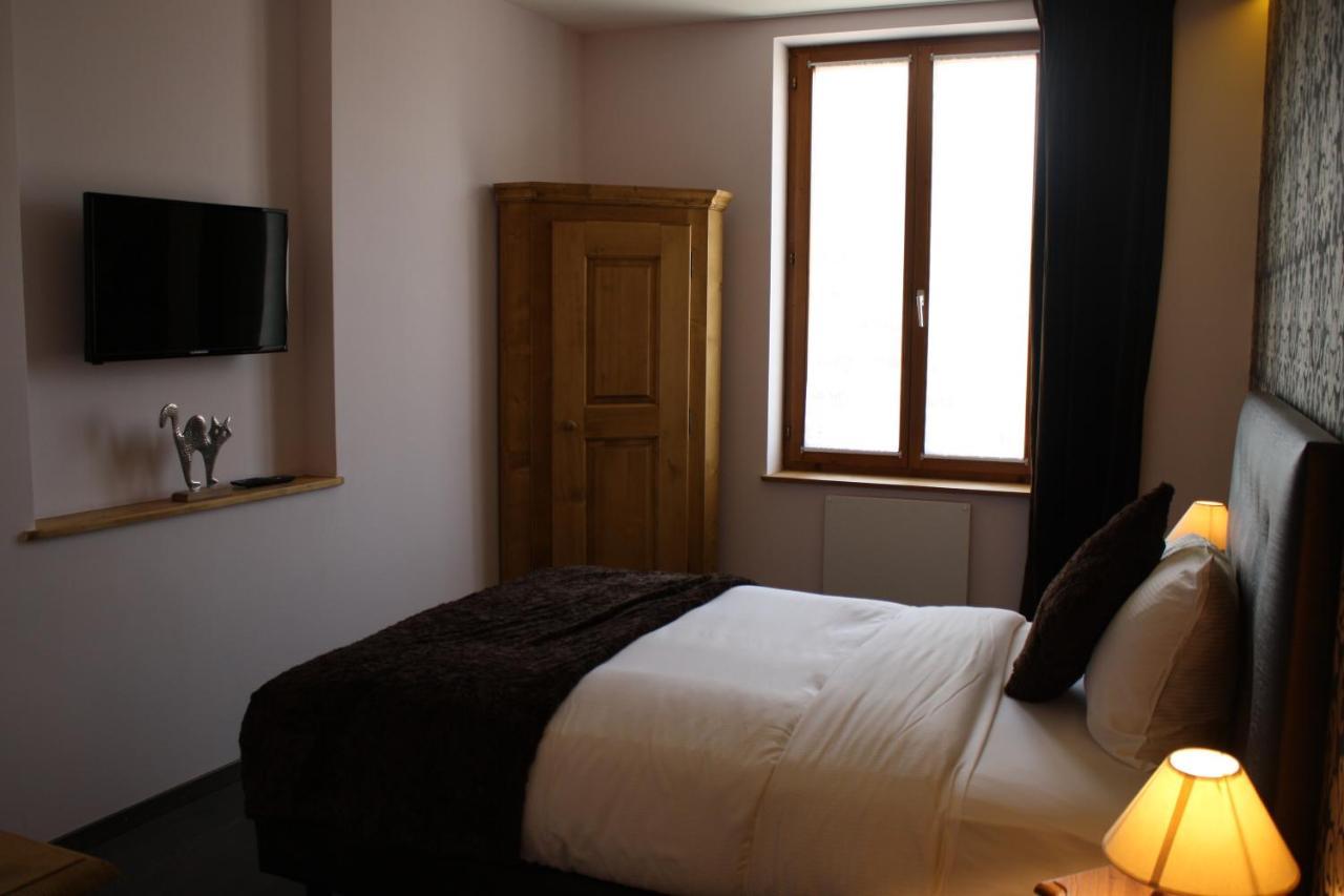 מונטיי Hotel De La Gare מראה חיצוני תמונה